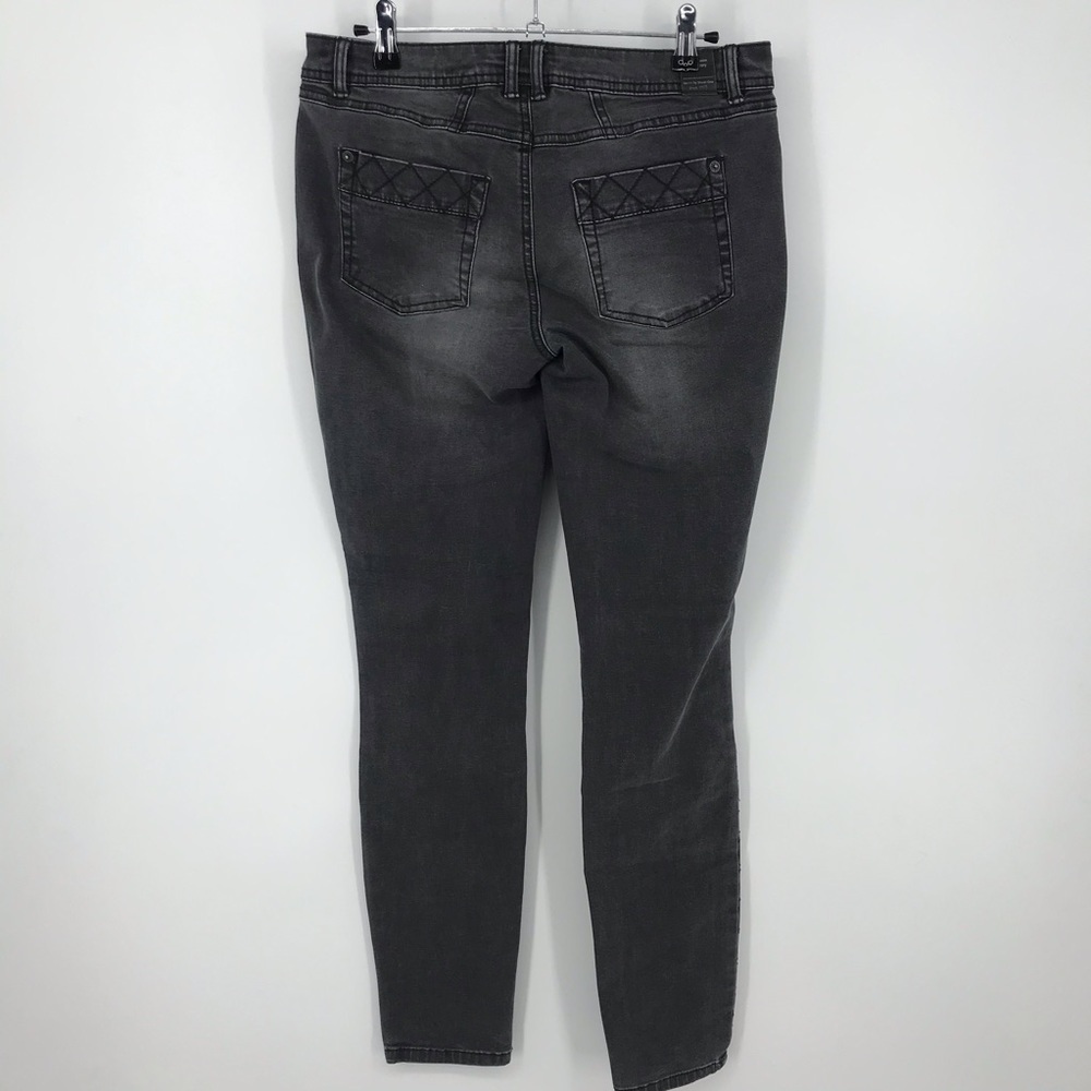 Street One Raja Low Rise Slim Fit Jeans - Picture 4 of 9